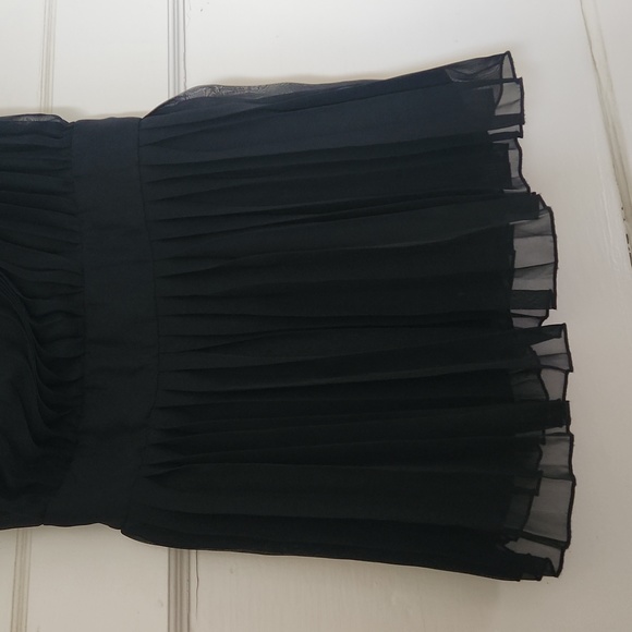 American Rag Cie Soft Tulle and Pleated Chiffon Blouse - Size Medium/M - Picture 4 of 11